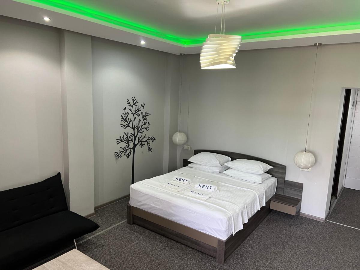 קובולטי Kent Hotel מראה חיצוני תמונה