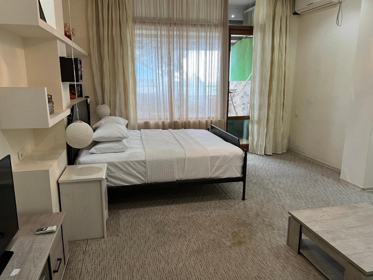 קובולטי Kent Hotel מראה חיצוני תמונה
