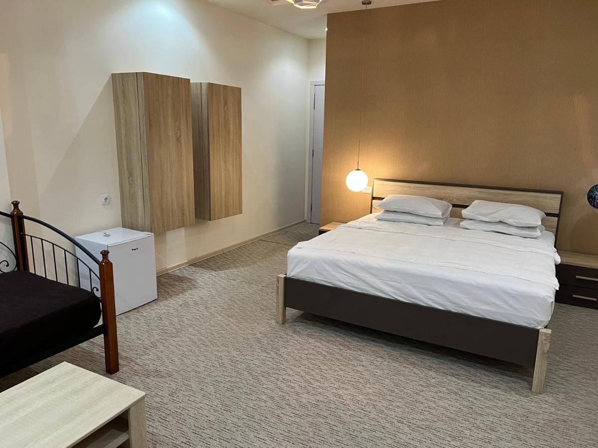 קובולטי Kent Hotel מראה חיצוני תמונה