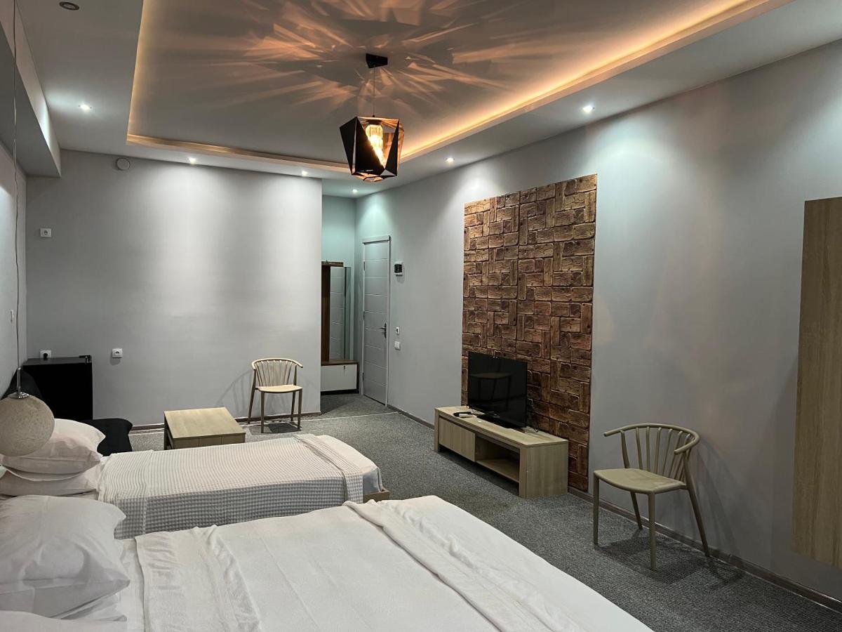 קובולטי Kent Hotel מראה חיצוני תמונה