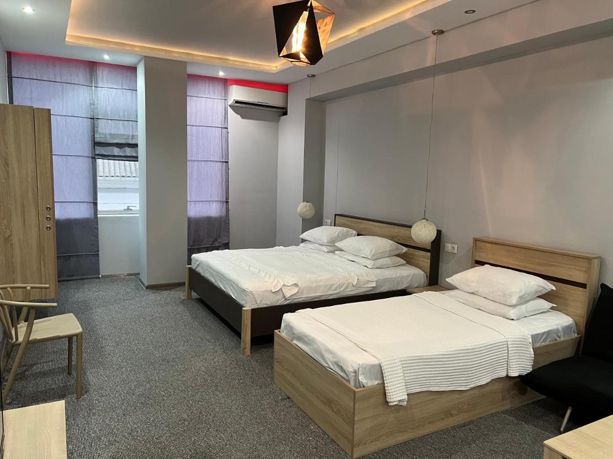 קובולטי Kent Hotel מראה חיצוני תמונה
