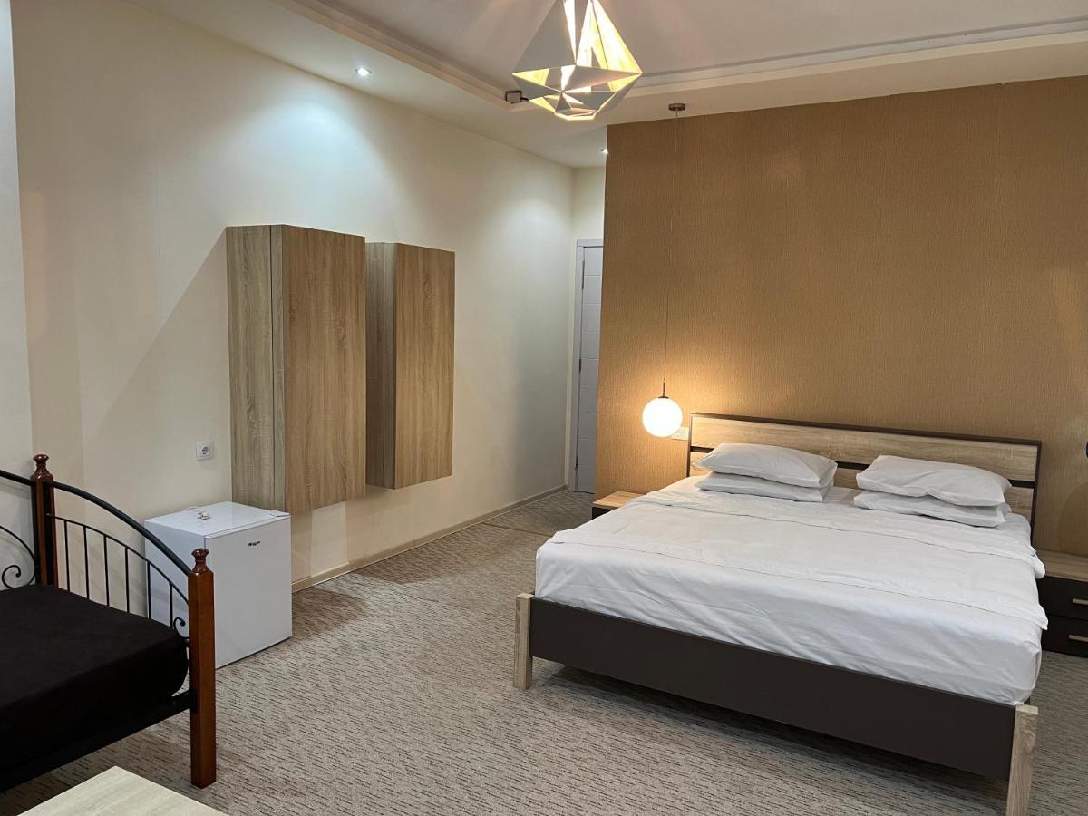קובולטי Kent Hotel מראה חיצוני תמונה
