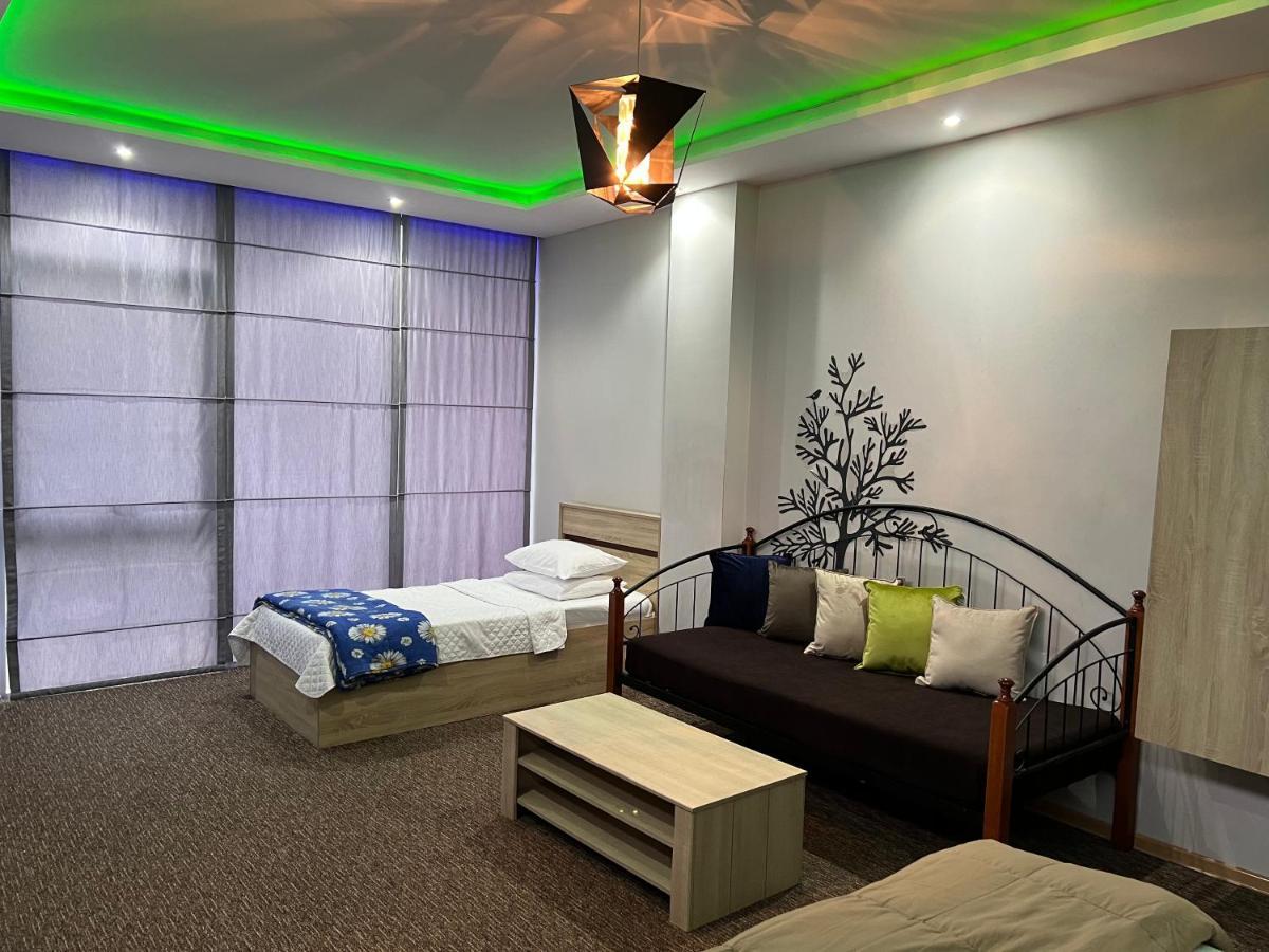 קובולטי Kent Hotel מראה חיצוני תמונה